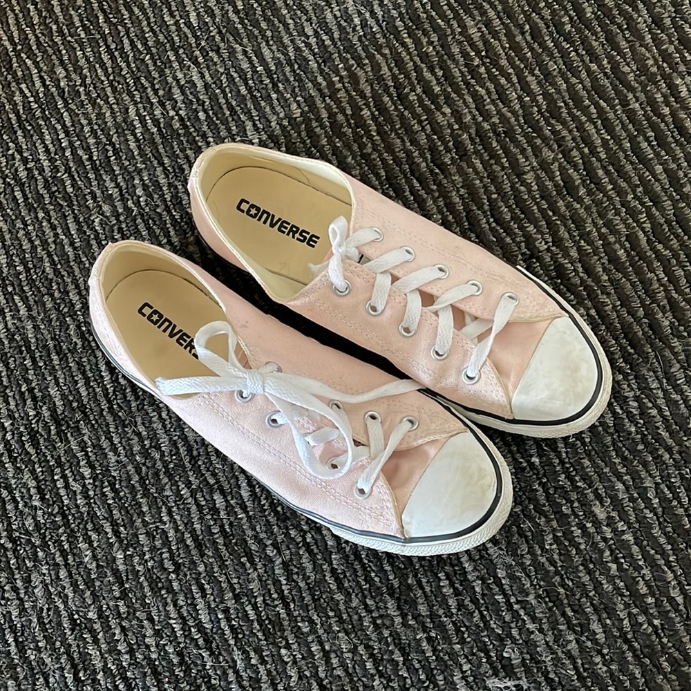 Converse size 8.5
